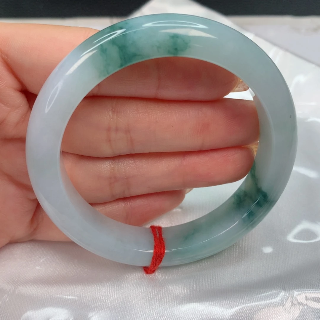 翡翠手镯未镶嵌幸*?53-54 飘花