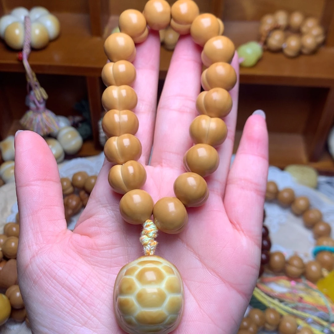 吊坠猴头核桃14屁桃手持富甲高定