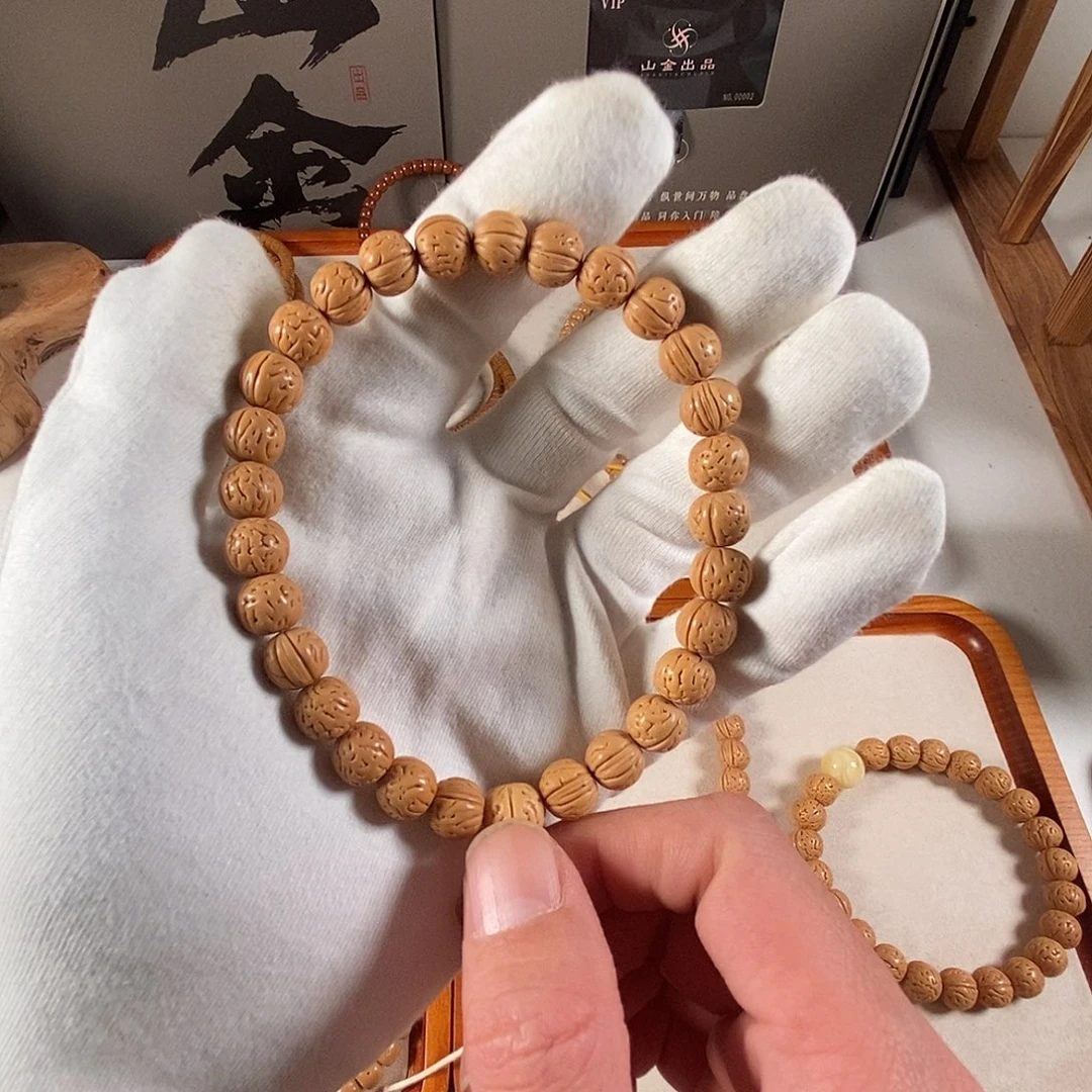 桃核吊坠桃核原皮手持毕业级