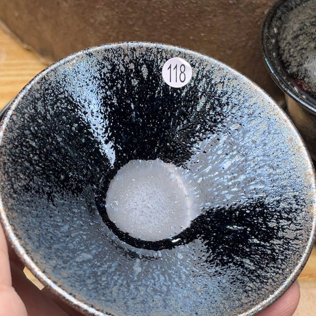 茶盏义兴龙窑坚持真柴烧
