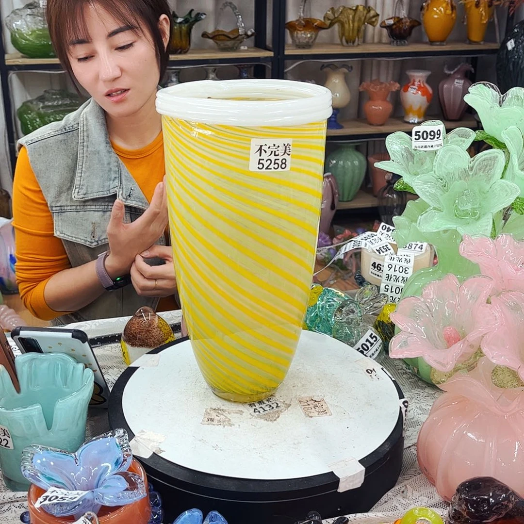 5258 家悦琉璃工艺品不完美