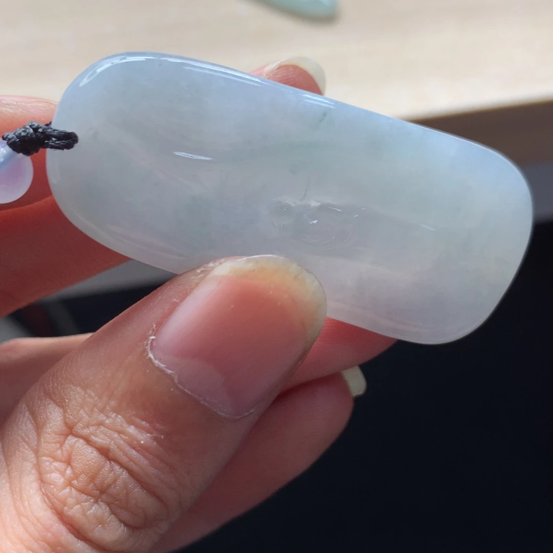 颈饰未镶嵌翡翠吊坠