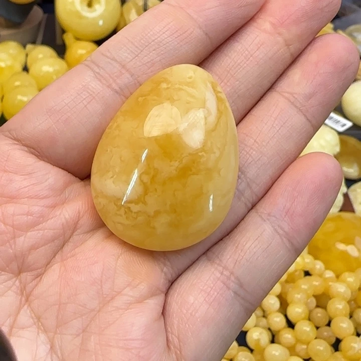 余***光未镶嵌颈饰蜜蜡天然蜜蜡