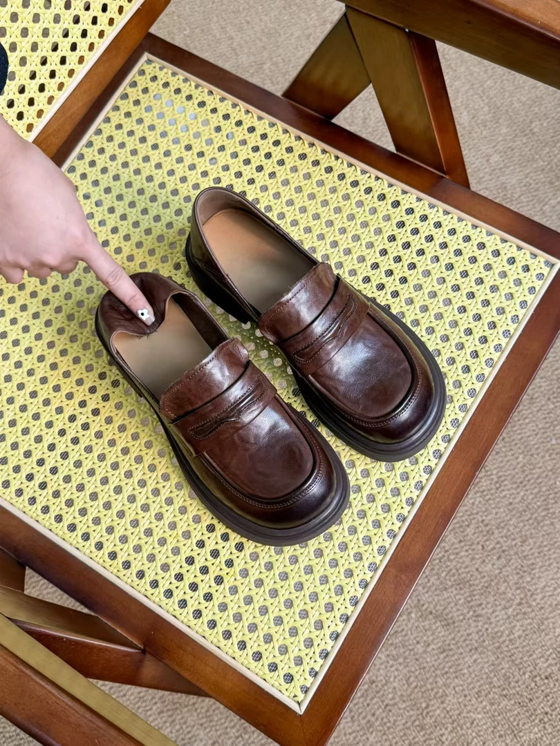 1220-59   女款休闲百搭乐福鞋 LBR   43023