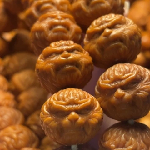 手串猴头核桃杨****?舞台