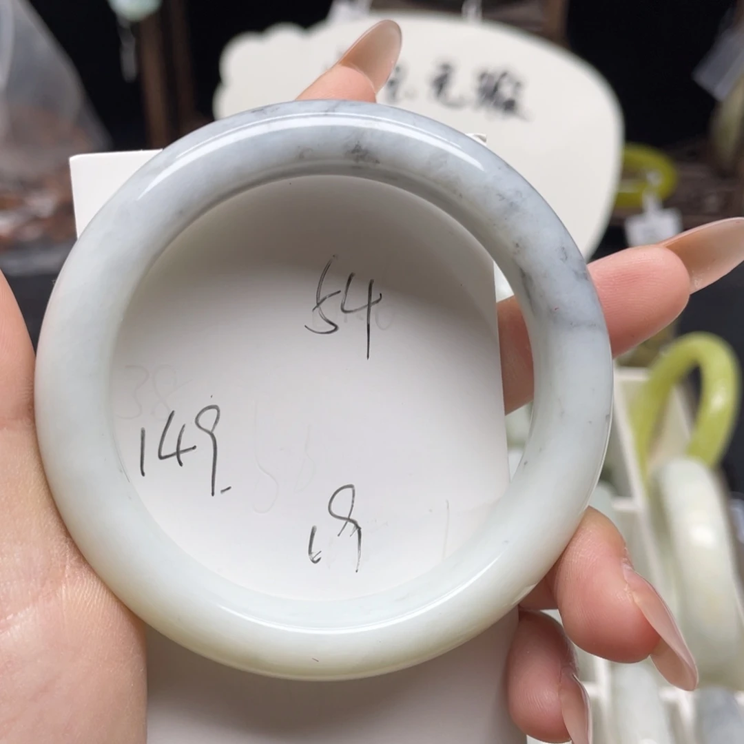 逗***逗蛇纹石玉未镶嵌手镯