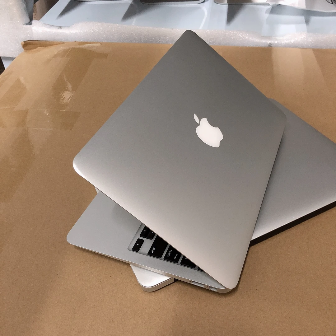 95新 Apple/苹果 笔记本电脑MacBook超薄Air11.6寸商务办公本-V