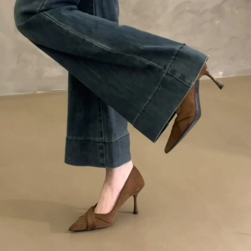 绒面尖头高跟鞋女2025爆款洋气秋季新款法式不累脚高级感尖头单鞋