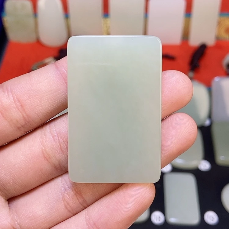 【闪购商品】颈饰未镶嵌和田玉