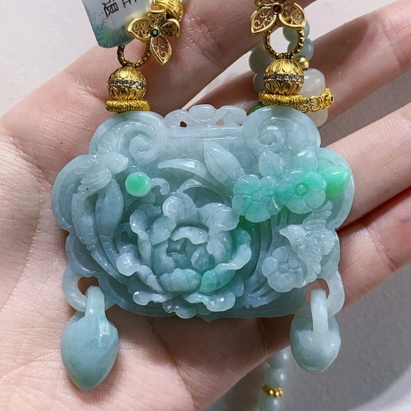 【闪购商品】翡翠未镶嵌颈饰