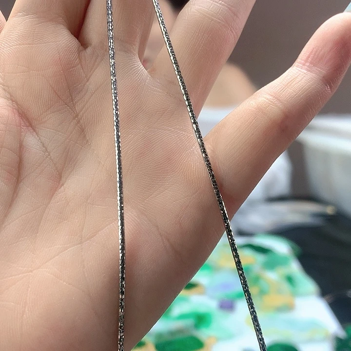 翡翠未镶嵌颈饰项圈