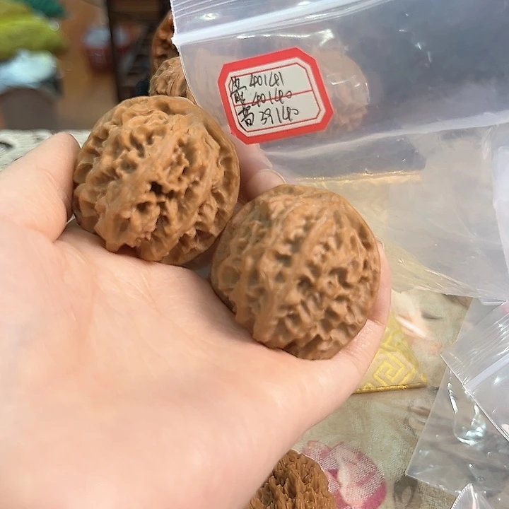 文玩核桃把件苹果园有修