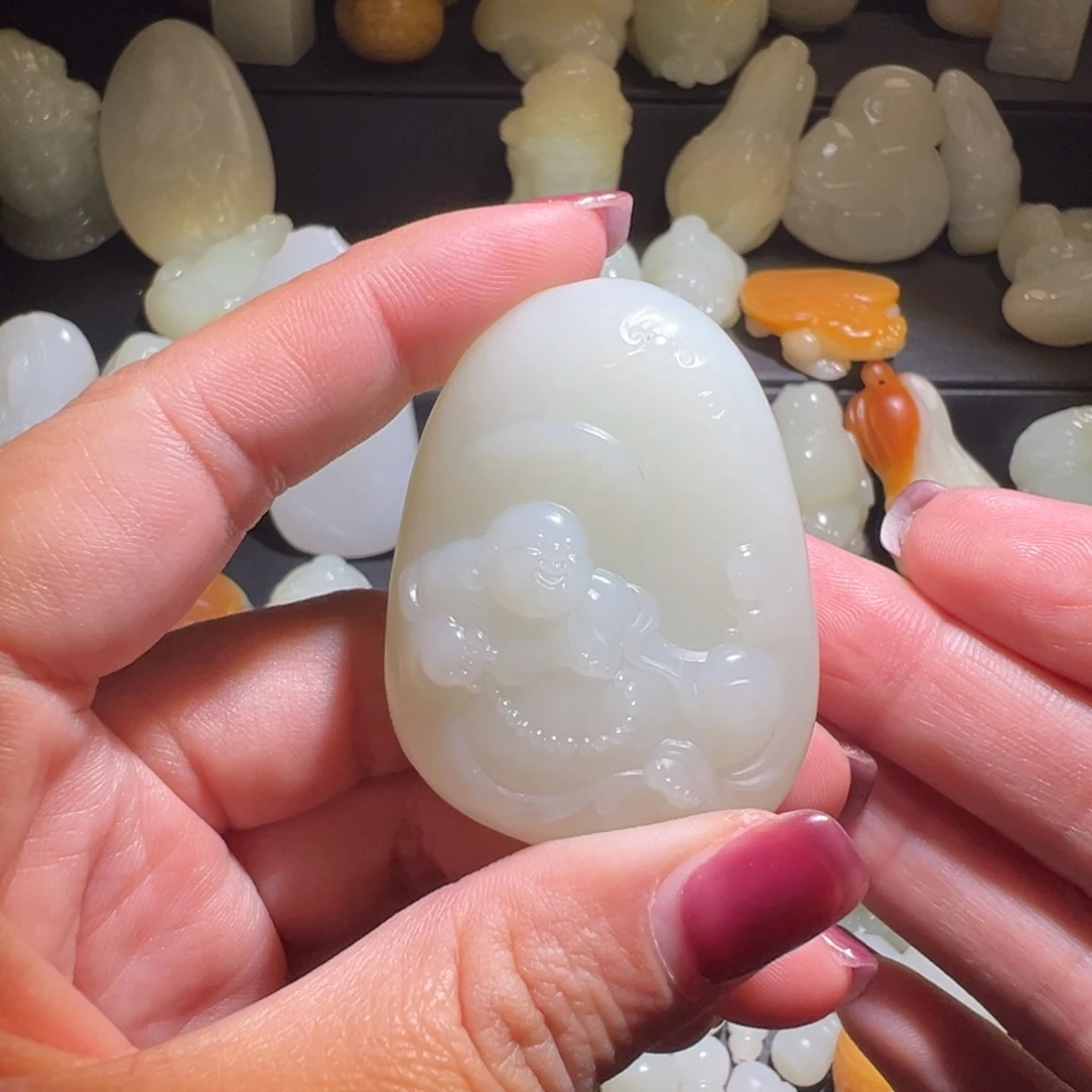 颈饰未镶嵌和田玉（糖玉）走**北