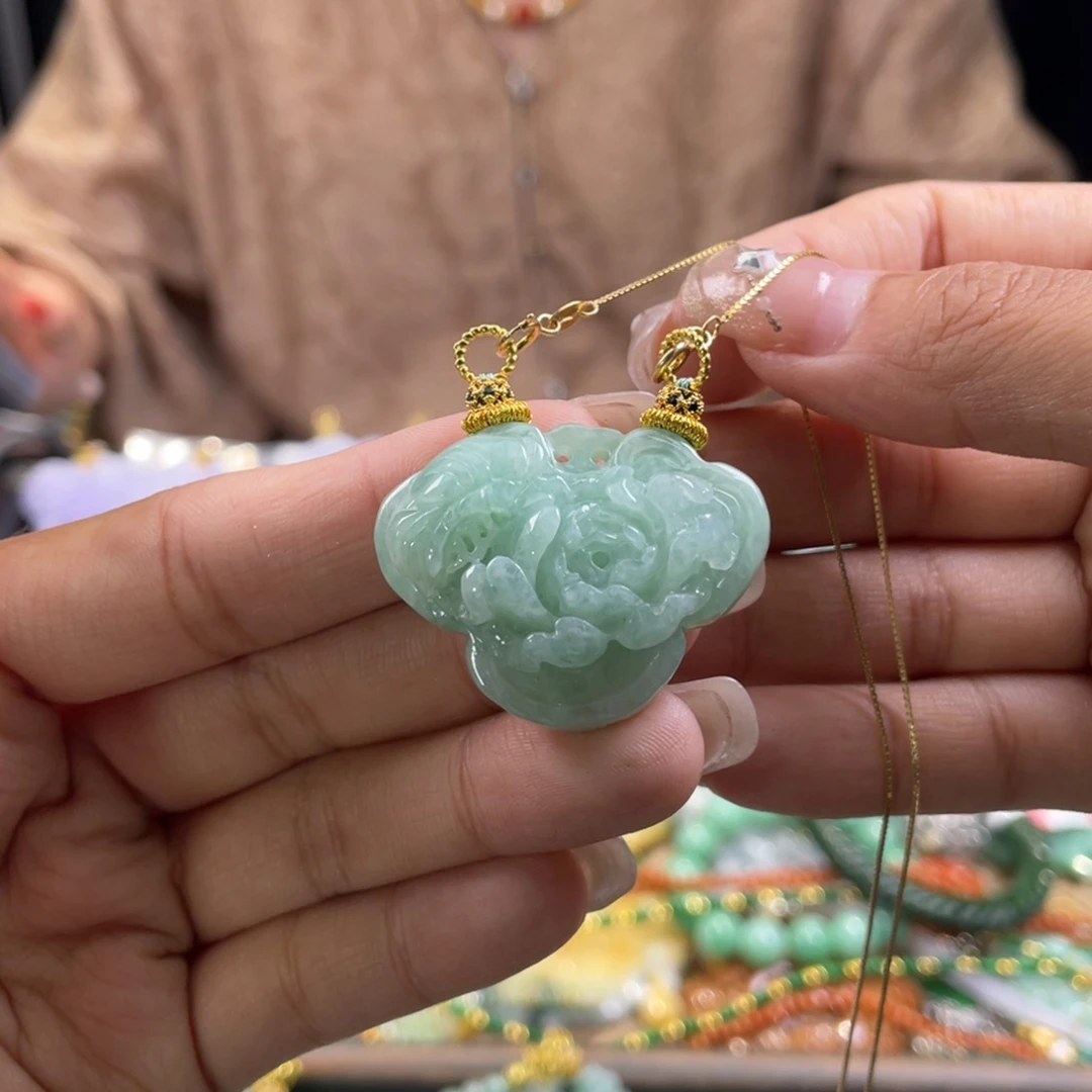 翡翠未镶嵌颈饰代编织