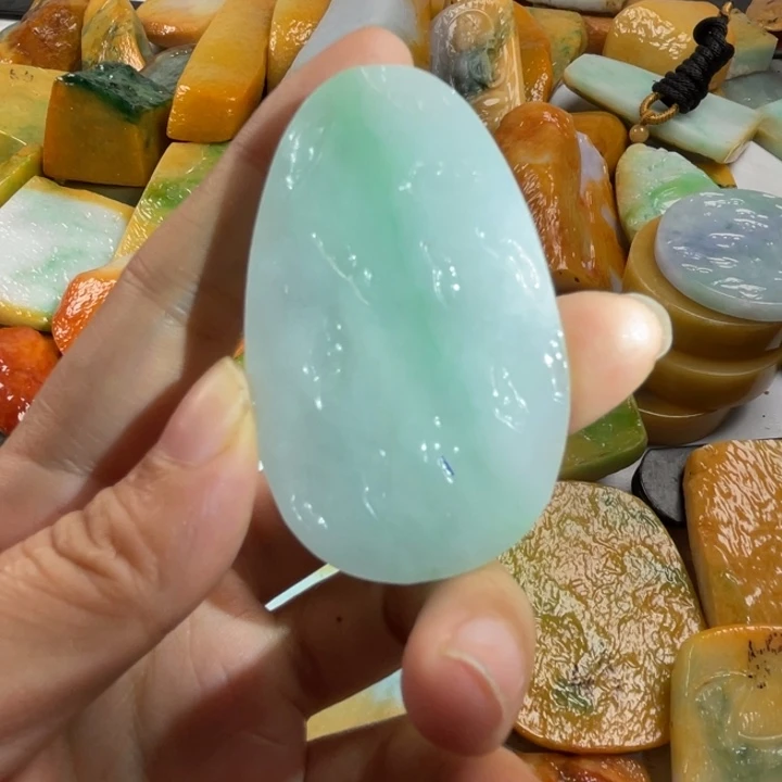 【闪购商品】颈饰未镶嵌翡翠蚝****）翡翠