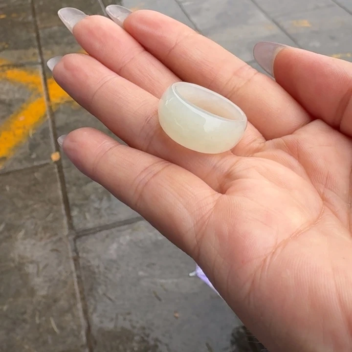 和田玉戒指未镶嵌