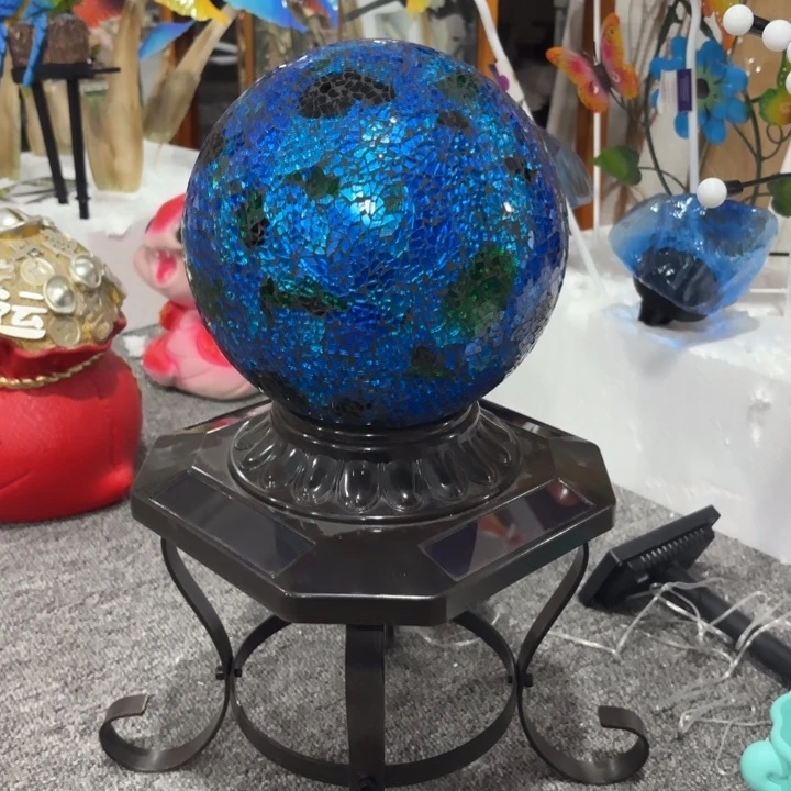 圆球太阳能灯蓝色