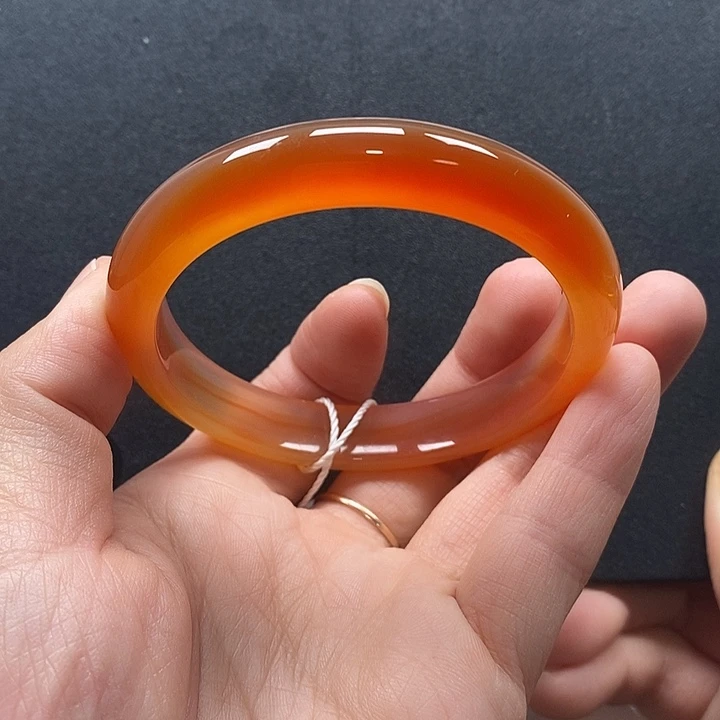 玛瑙/玉髓未镶嵌手镯60不退换