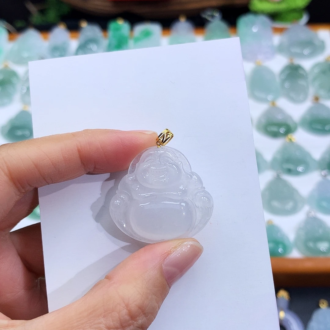 翡翠18K金镶嵌颈饰翡翠吊坠