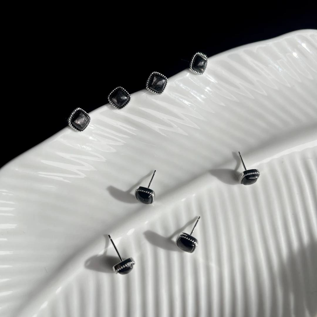 【大鱼甄选】金运石方形耳钉QS5多样性发其一女款饰品