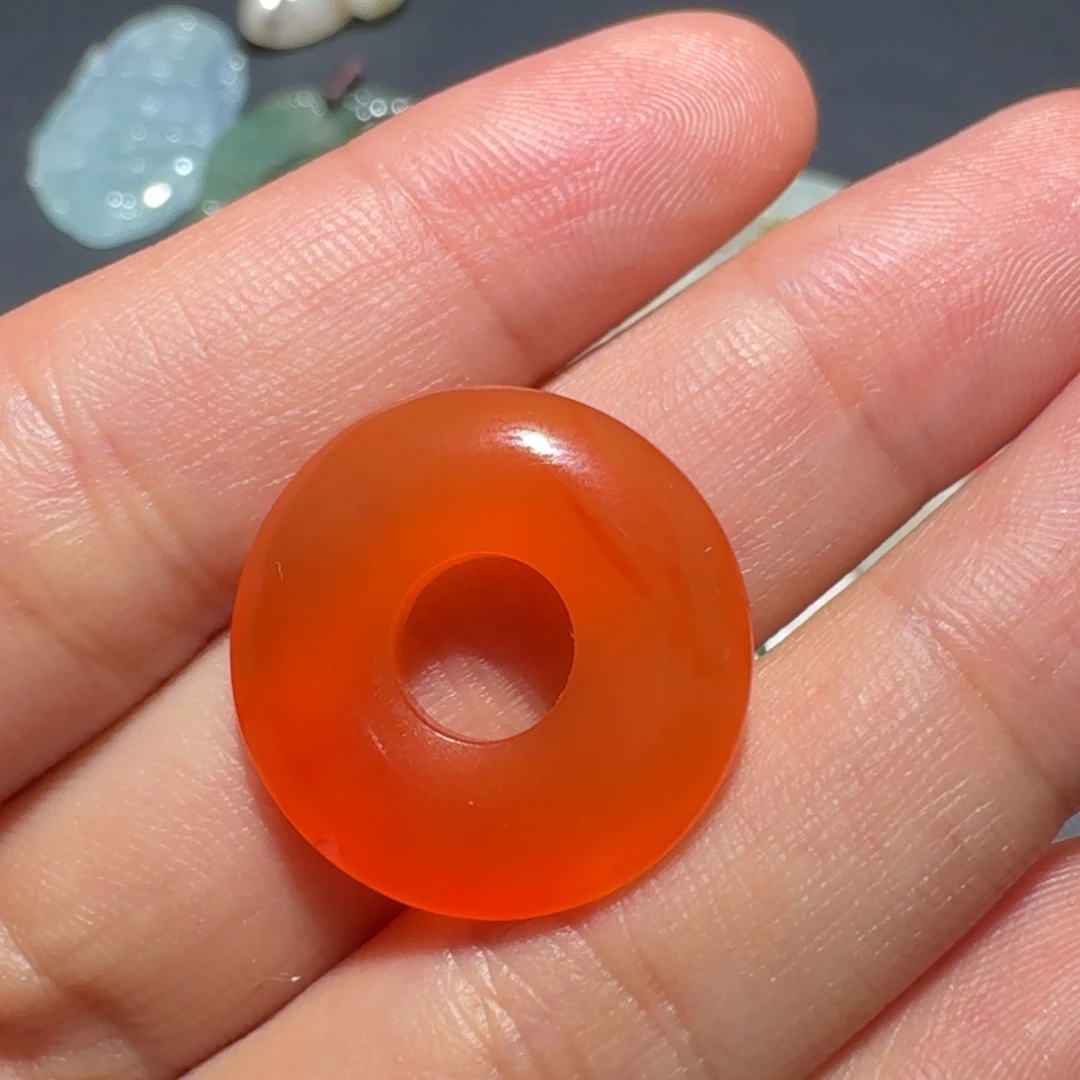 小***生玛瑙/玉髓未镶嵌颈饰