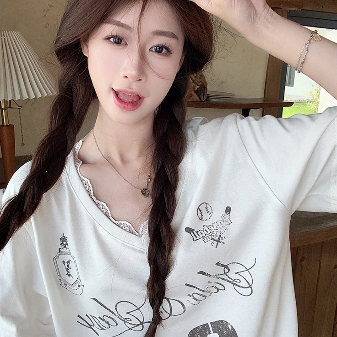 女士夏季新款设计感小众宽松短袖T恤蕾丝V领百搭上衣