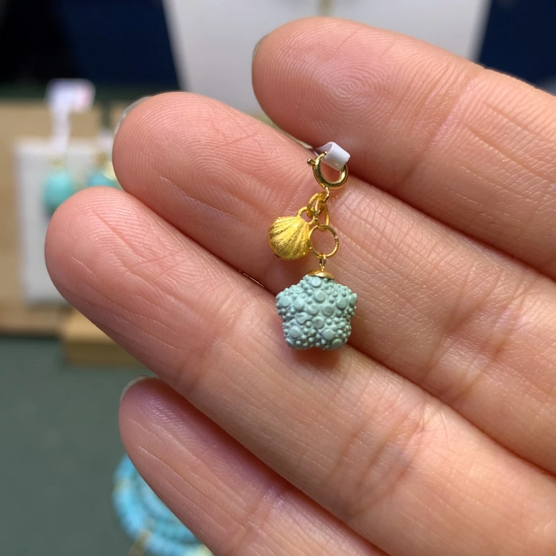 绿松石挂件18K金镶嵌