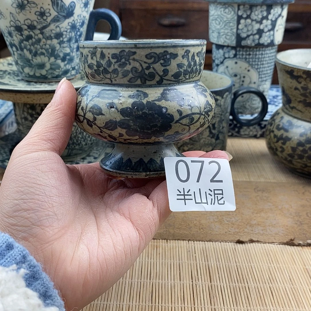 手工手绘青花陶瓷