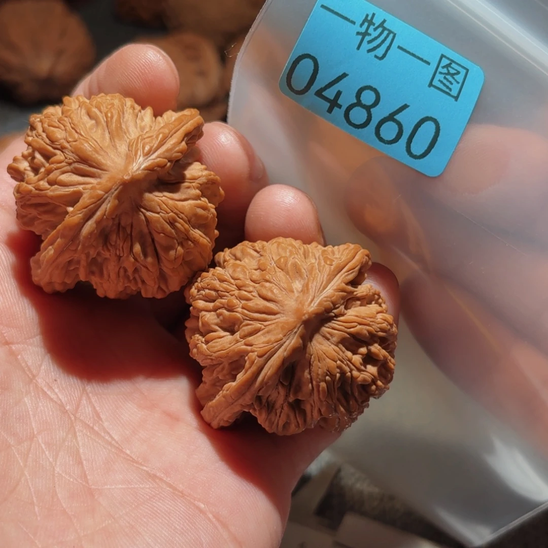 文玩核桃把件虎头