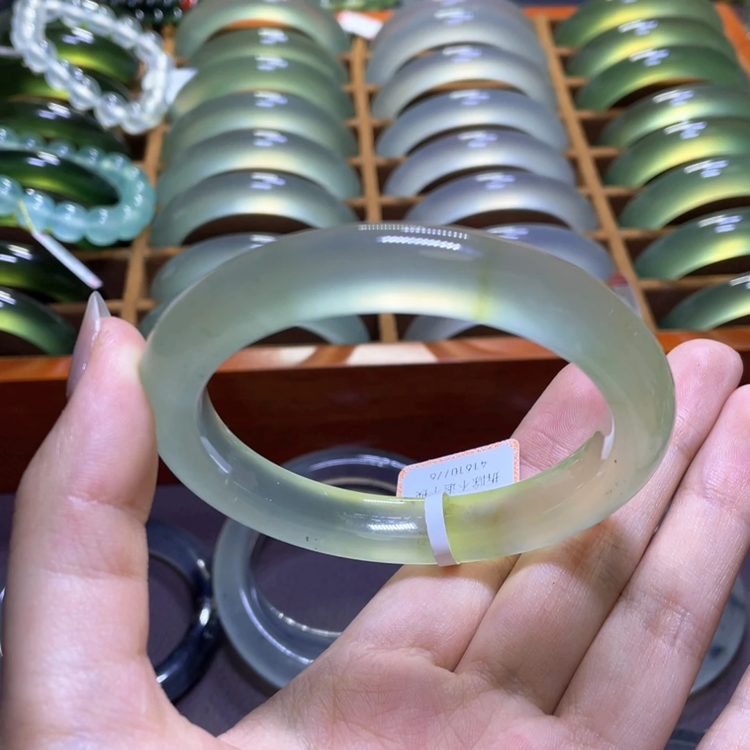 蛇纹石玉未镶嵌手镯58