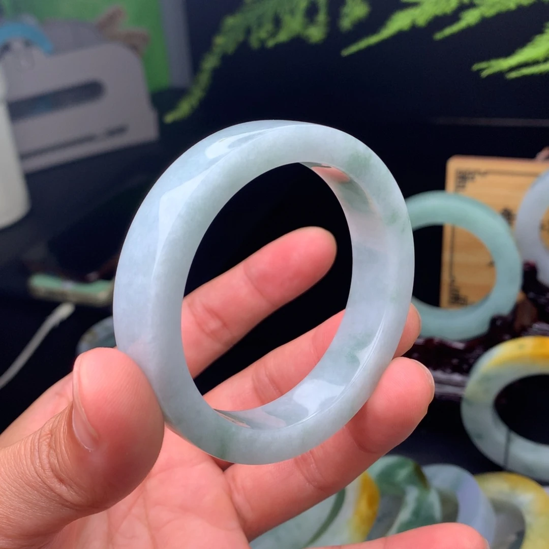 定制翡翠手镯未镶嵌定制手镯