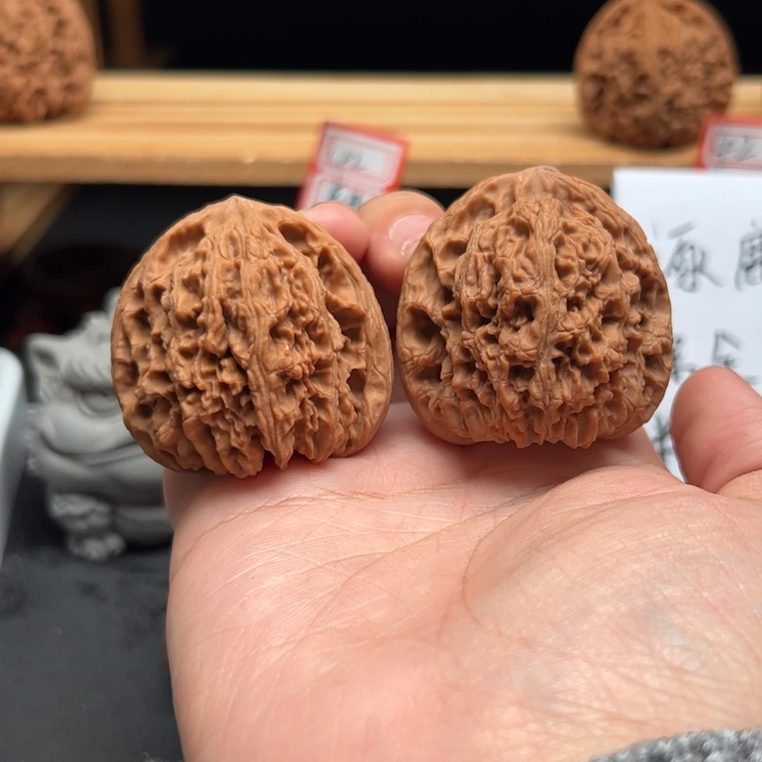 潍***店文玩核桃吊坠南疆