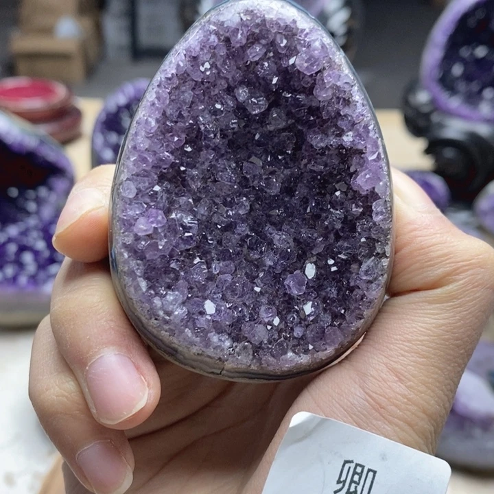 紫晶未镶嵌大型摆件（非配饰）