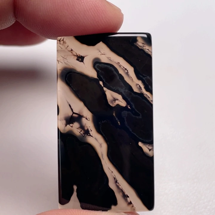 玛瑙/玉髓颈饰未镶嵌宝*