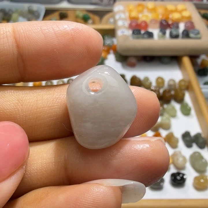 和田玉未镶嵌珠宝奇石