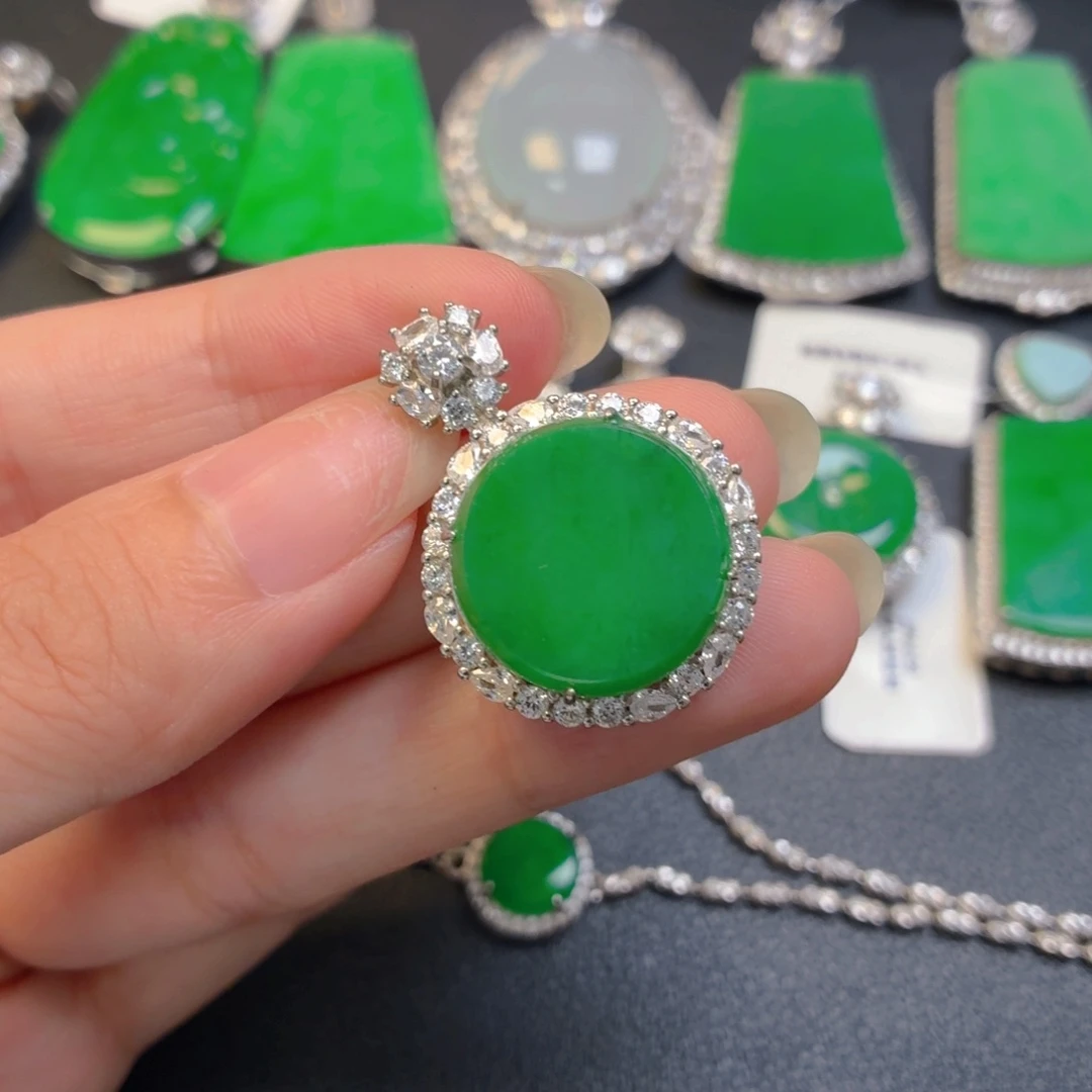 翡翠银S925镶嵌颈饰