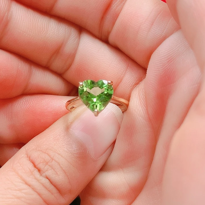 橄榄石戒指银S925镶嵌9✖️9