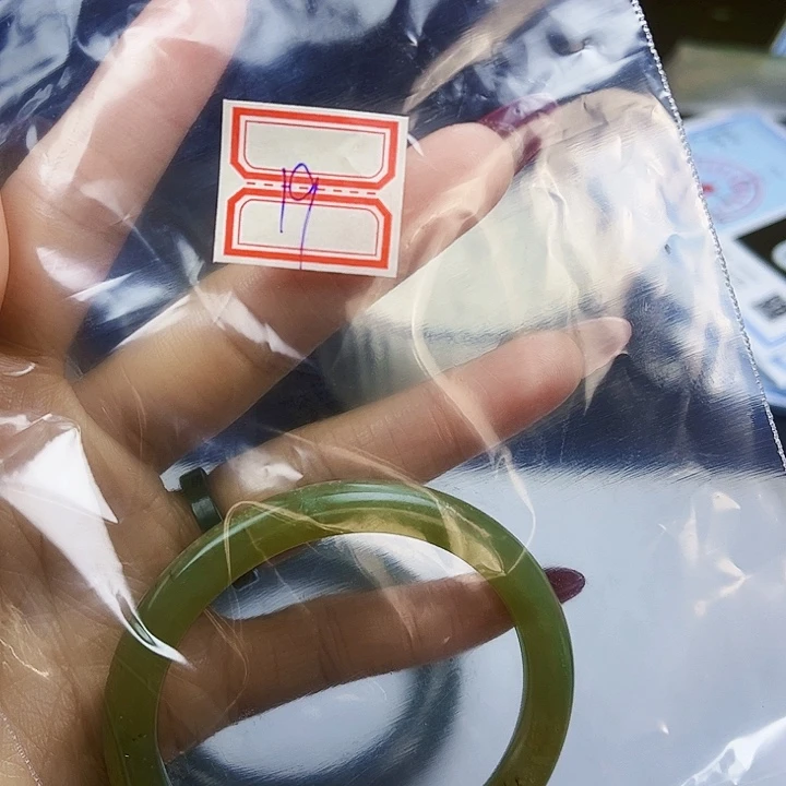 和田玉（糖玉）珠宝半成品未镶嵌小*?