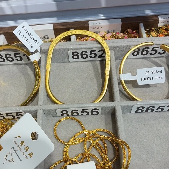 铜合金8656强保色发    1  个壹笔壹项链