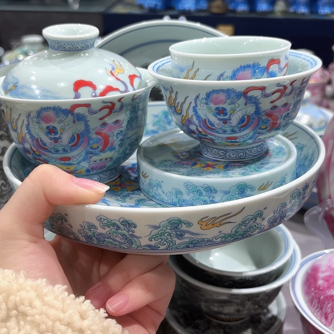 瓷片景德镇瓷器精品陈列