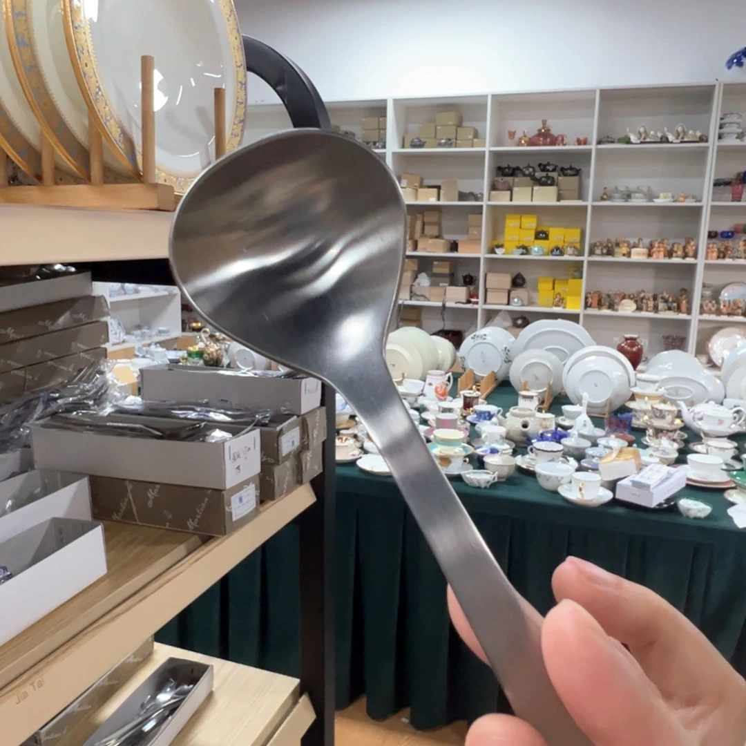 杯感恩相遇 喜乐绵长