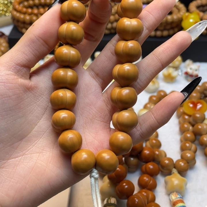 乌****猴头核桃手串微瑕屁桃猴头核桃