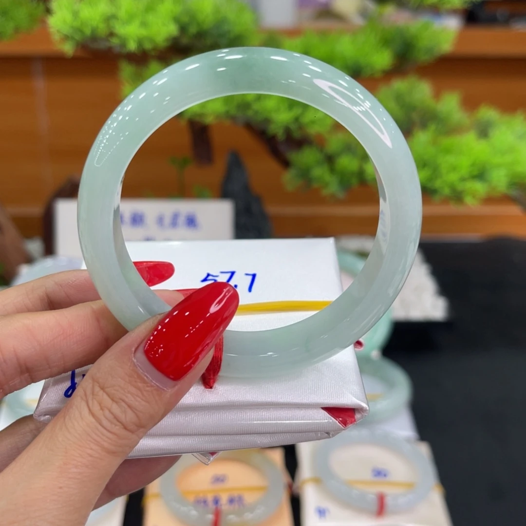 翡翠未镶嵌手镯缅甸