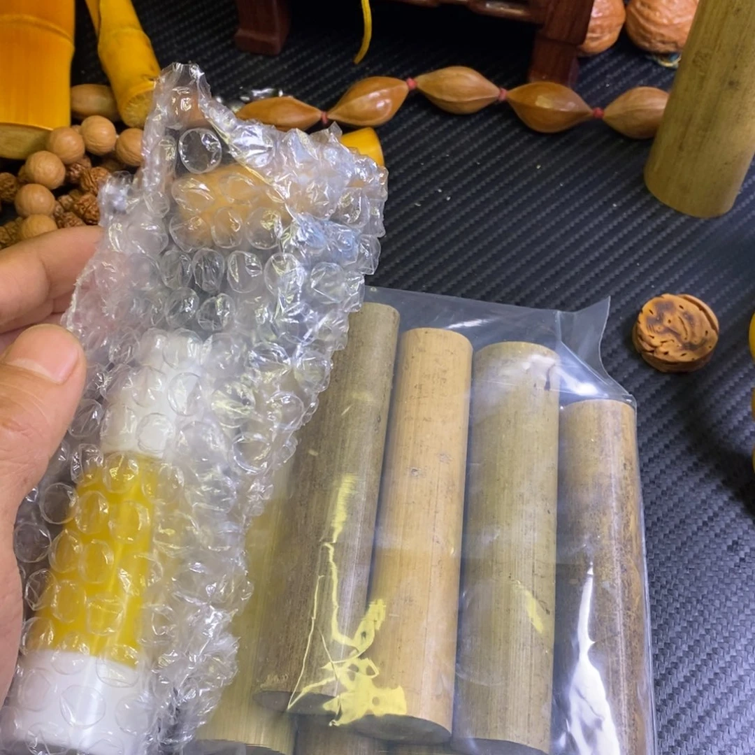 一***腿吊坠猴头核桃实心竹一把