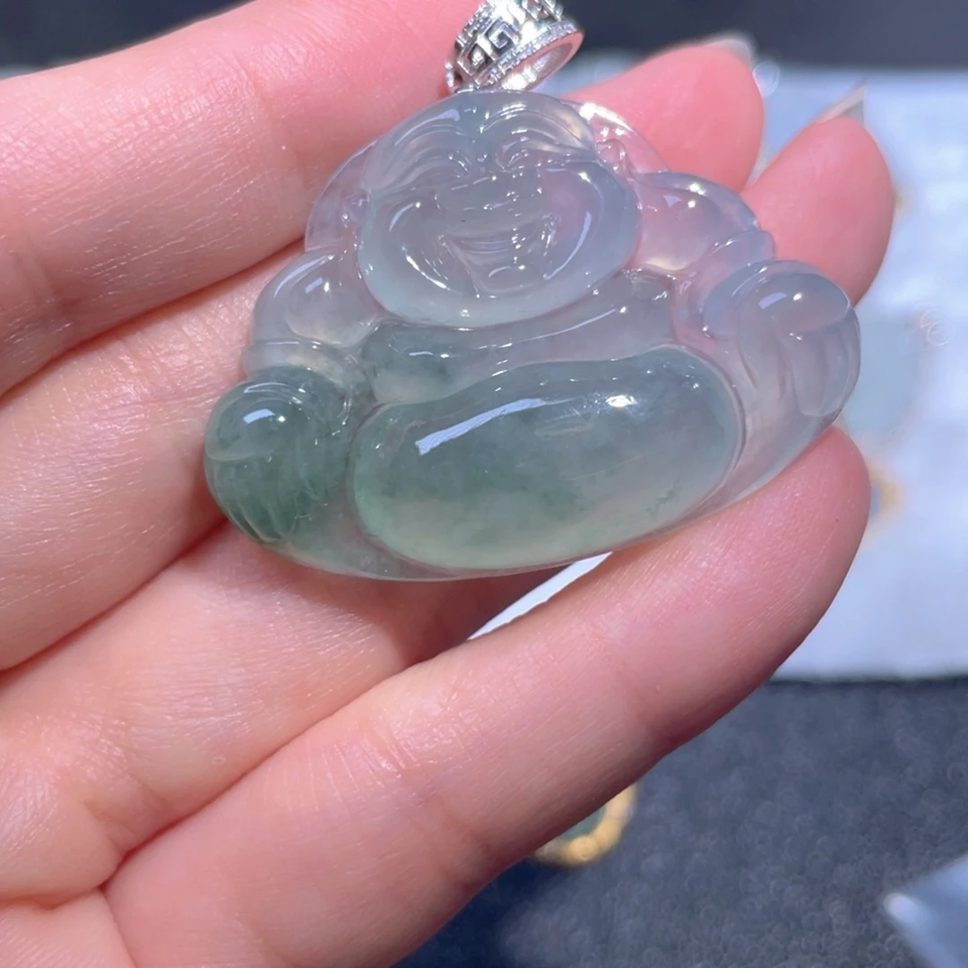 翡翠18K金镶嵌颈饰翡翠