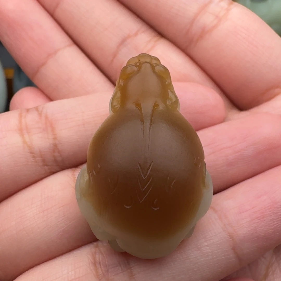 p***a定制和田玉金背貔貅