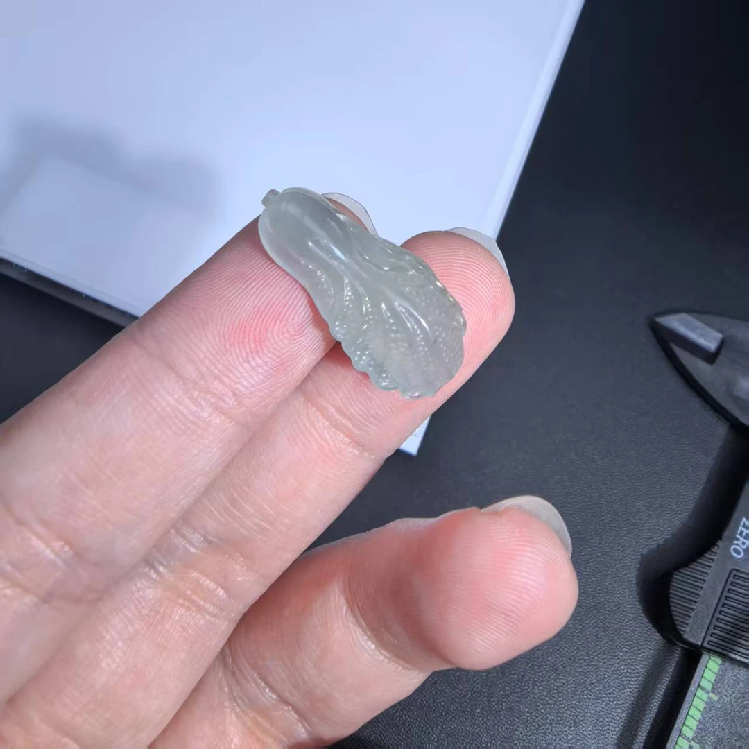 天然A货翡翠挂件