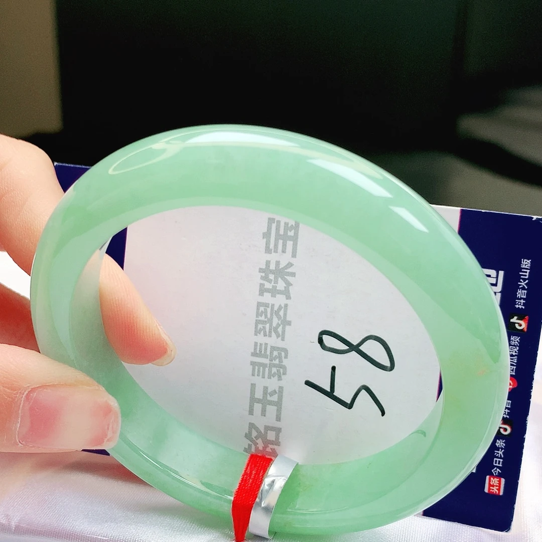 翡翠手镯未镶嵌缅甸天然a货翡翠手镯