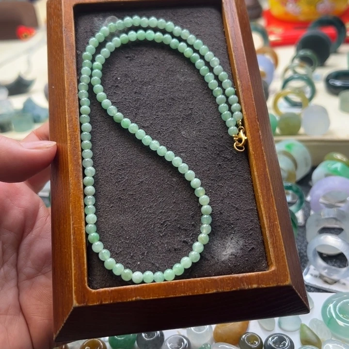 翡翠未镶嵌手链福利迷你款锁骨链