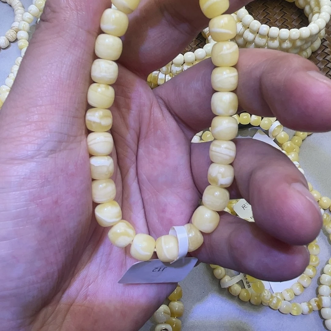 蜜蜡手串未镶嵌8mm一线天